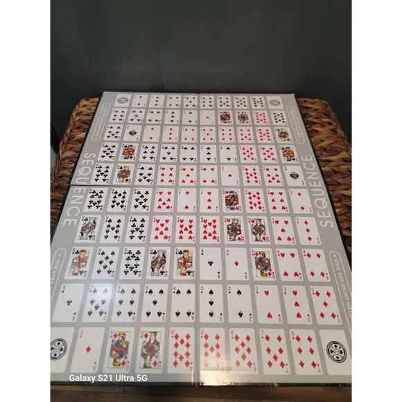 Sequence An Exciting Game of Strategy - Board Game - Picture 9 of 11